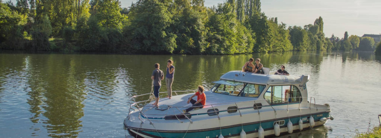 Anjou Navigation - Croisieres sur la Sarthe